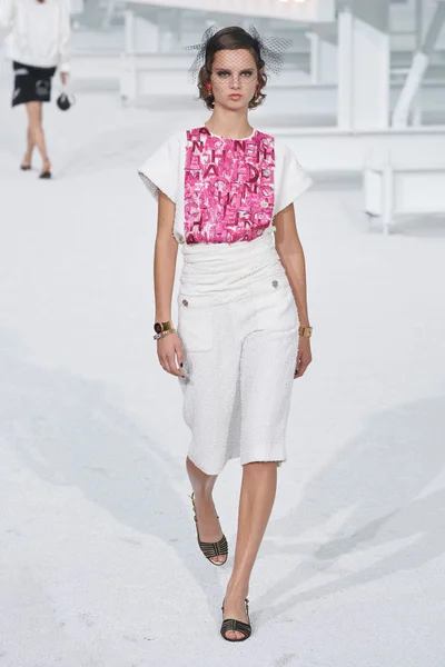 Look 29